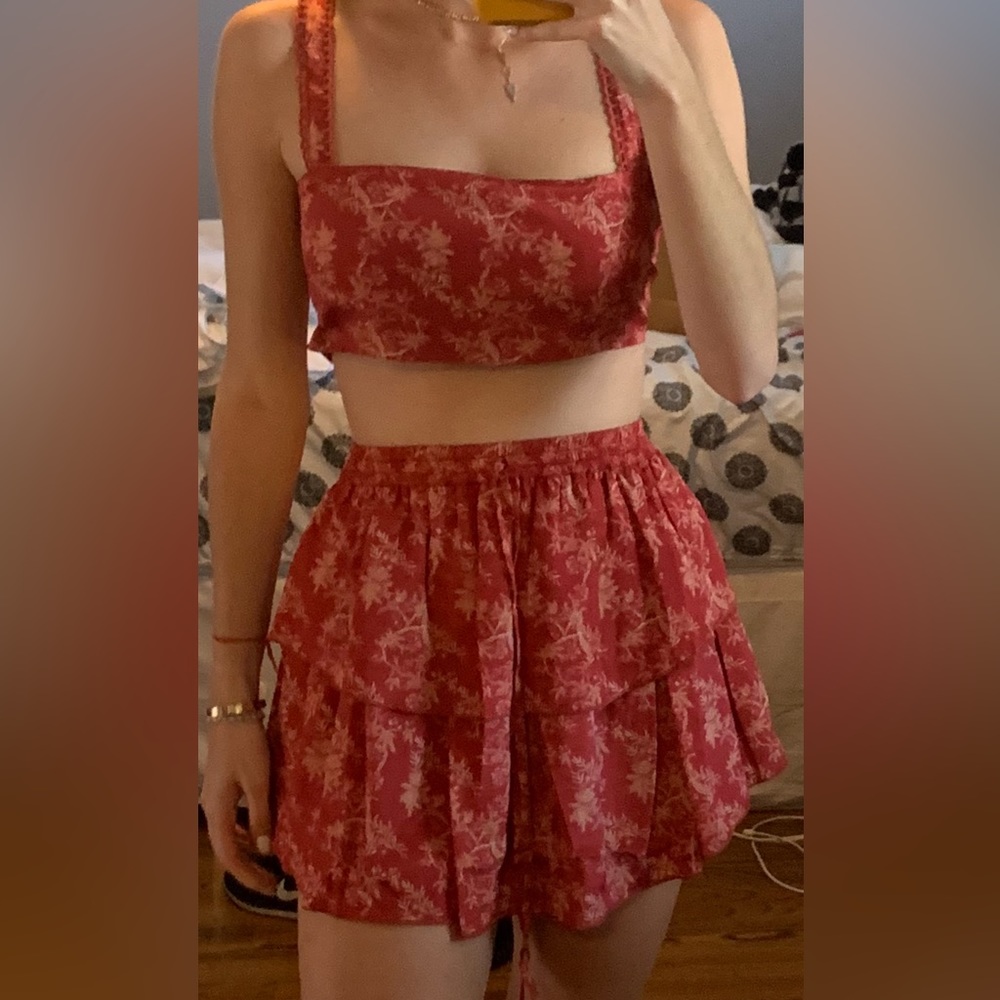 Krewe du Q Skirt and Crop Top Set- XS- Super Cute to wear separately -